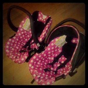Minnie mouse twin car seats